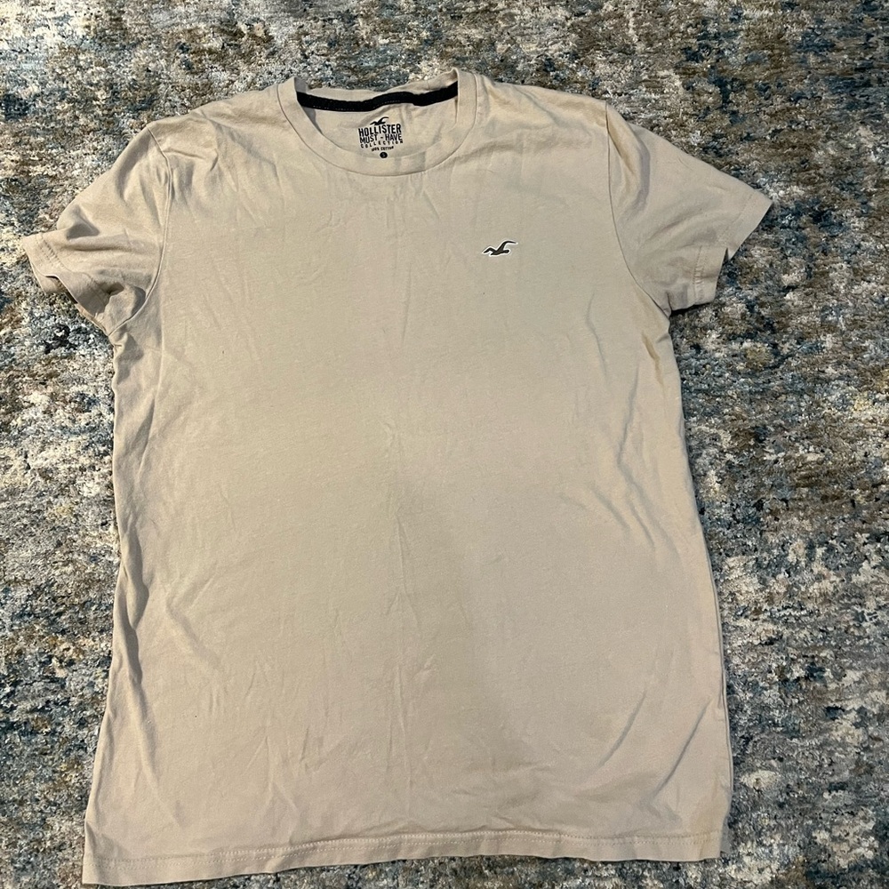 Small tan Hollister tee shirt